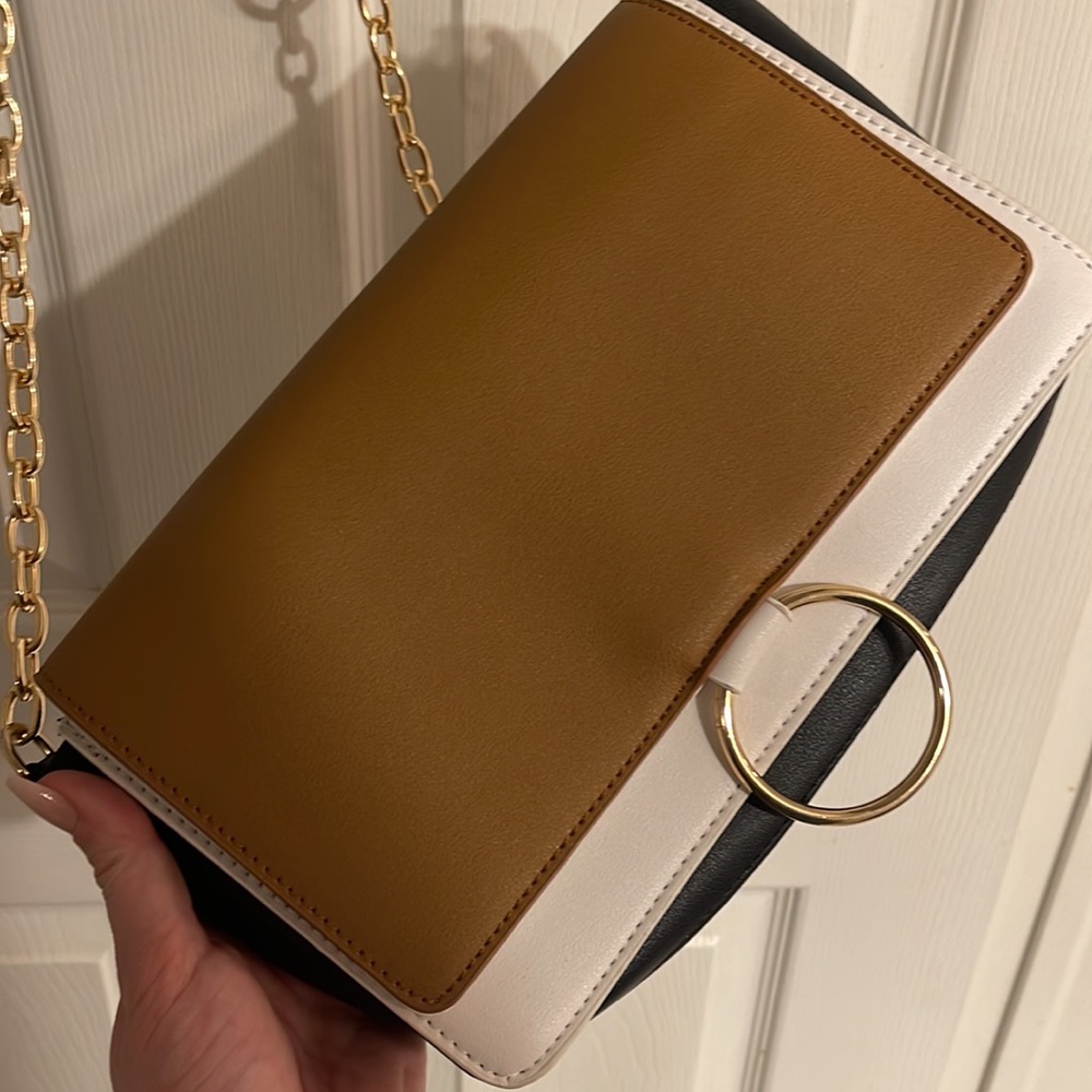 Handbag - Picture 2 of 3